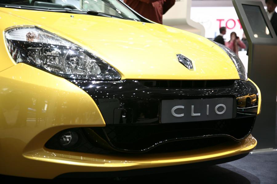  Renault Clio RS 2010 года  (фото 11 из 38)